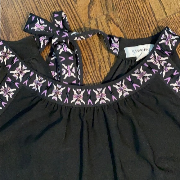 5 Twelve Black Cold Shoulder Bell Sleeve Shirt Med - Picture 2 of 7